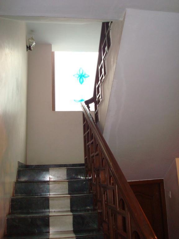Lloyds Serviced Apartments,Krishna Street,T Nagar Chennai Ruang foto